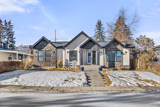 77 Malibou Rd Sw, House detached with 4 bedrooms, 3 bathrooms and 3 parking in Calgary AB | Image 49