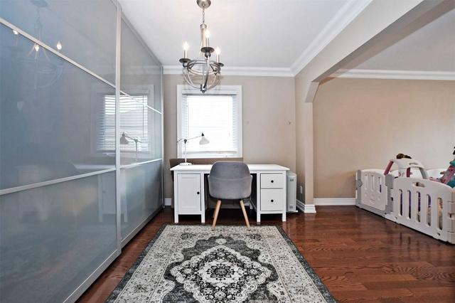 3RD-FLR - 555 Royal York Rd, House other with 2 bedrooms, 1 bathrooms and 1 parking in Toronto ON | Image 3