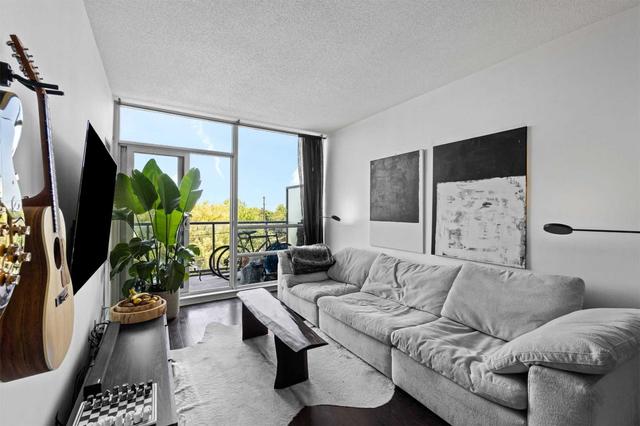 310 - 2240 Lake Shore Blvd W, Condo with 1 bedrooms, 1 bathrooms and 1 parking in Toronto ON | Image 3