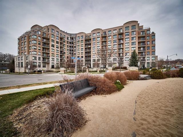 306 - 16 Dallimore Circ W, Condo with 1 bedrooms, 1 bathrooms and 1 parking in Toronto ON | Image 1