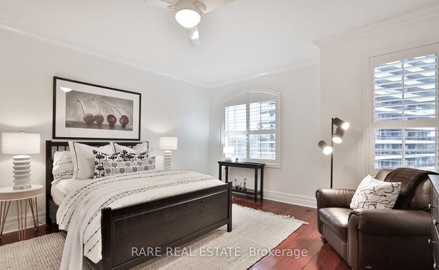 102 Pleasant Blvd, Townhouse with 3 bedrooms, 4 bathrooms and 2 parking in Toronto ON | Image 15