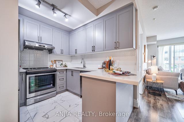314b - 21 Upper Duke Cres, Condo with 2 bedrooms, 2 bathrooms and 1 parking in Markham ON | Image 5