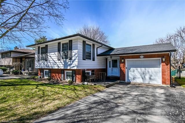 5815 Theresa Street, House detached with 3 bedrooms, 2 bathrooms and 5 parking in Niagara Falls ON | Image 1