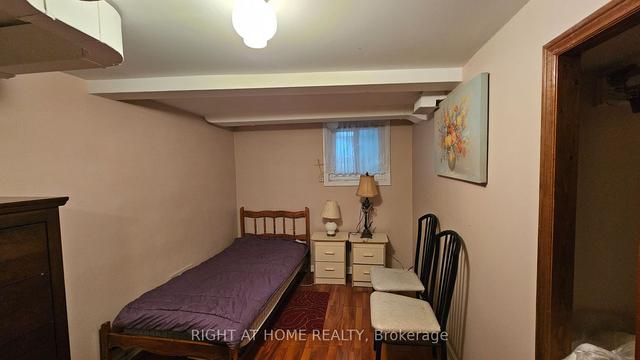 354 Kane Ave, House detached with 2 bedrooms, 2 bathrooms and 5 parking in Toronto ON | Image 8