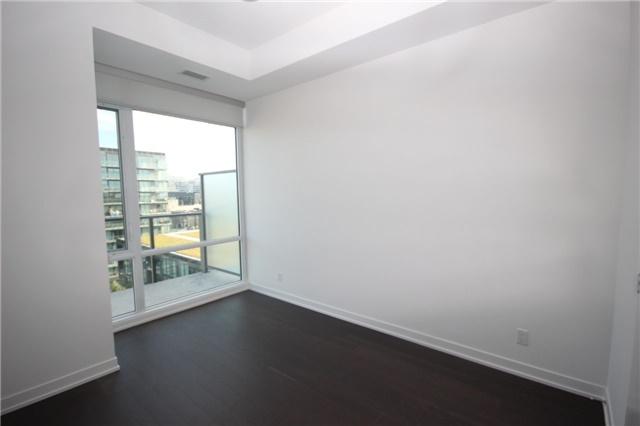 S809 - 455 Front St W, Condo with 2 bedrooms, 2 bathrooms and 1 parking in Toronto ON | Image 6