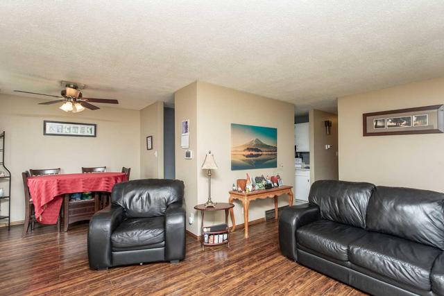 47 Horn Cres, House detached with 4 bedrooms, 2 bathrooms and 4 parking in Red Deer AB | Image 5