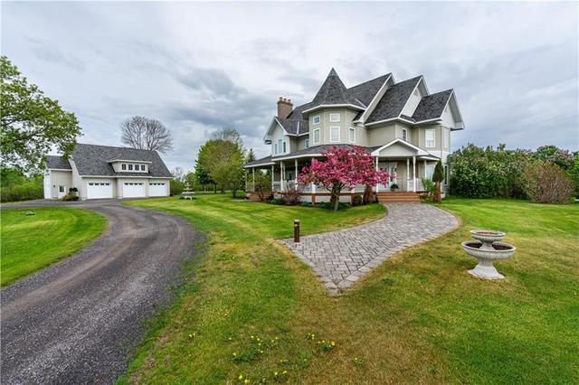 16431 County 36 Road, House detached with 6 bedrooms, 5 bathrooms and 30 parking in South Stormont ON | Image 1