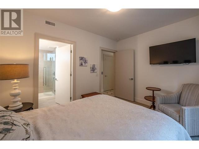 101 - 163 Townley Street, House attached with 3 bedrooms, 3 bathrooms and 2 parking in Penticton BC | Image 7