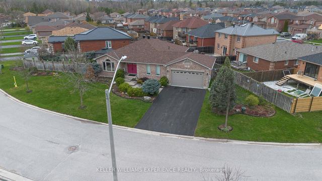 74 Seline Cres, House detached with 3 bedrooms, 3 bathrooms and 6 parking in Barrie ON | Image 20