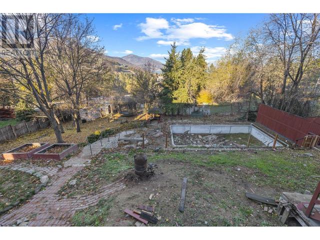 810 Proserpine Rd, House detached with 6 bedrooms, 2 bathrooms and 3 parking in West Kelowna BC | Image 19