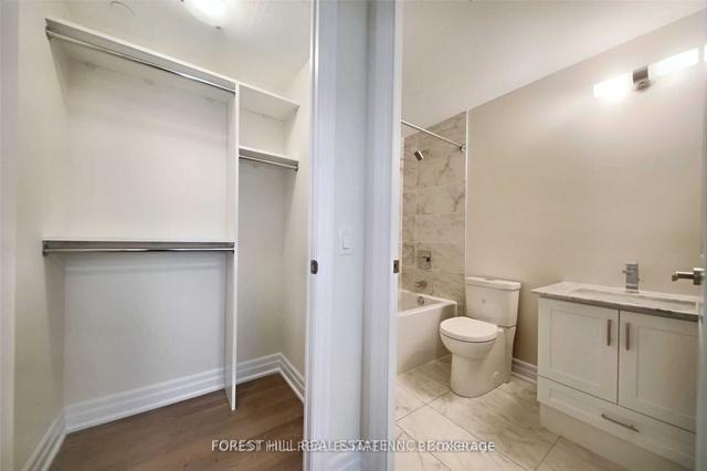 1109 - 9075 Jane St, Condo with 2 bedrooms, 2 bathrooms and 1 parking in Vaughan ON | Image 9