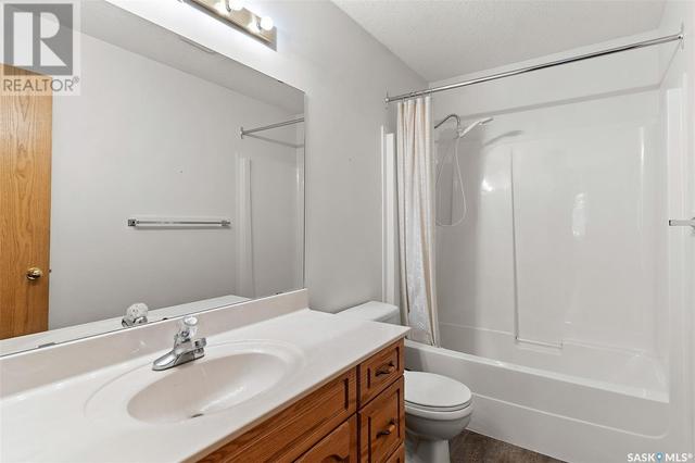 3 - 105 6th Avenue E, Condo with 3 bedrooms, 2 bathrooms and null parking in Watrous SK | Image 28