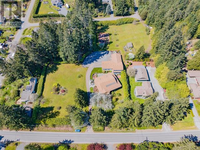 2369 South Wellington Rd, House detached with 3 bedrooms, 2 bathrooms and 6 parking in Nanaimo A BC | Image 36