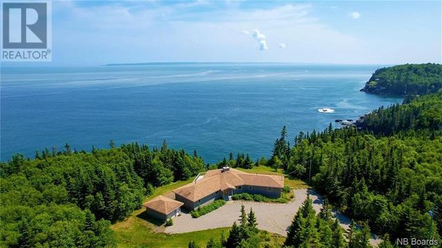 388 Fundy Dr, House detached with 3 bedrooms, 2 bathrooms and null parking in Campobello Island NB | Image 2
