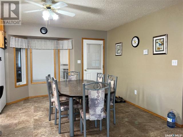 905 21st St, House detached with 4 bedrooms, 2 bathrooms and null parking in Humboldt SK | Image 9