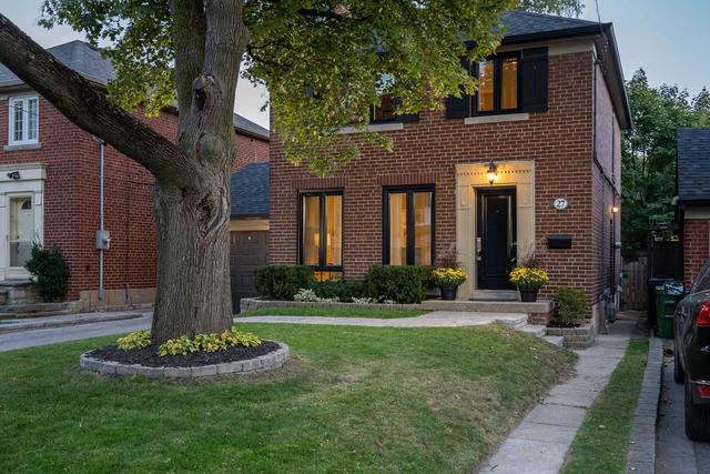 27 Glenroy Ave, House detached with 3 bedrooms, 2 bathrooms and 3 parking in Toronto ON | Image 11