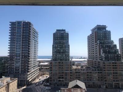 1012 - 80 Western Battery Rd, Condo with 2 bedrooms, 1 bathrooms and 1 parking in Toronto ON | Image 8
