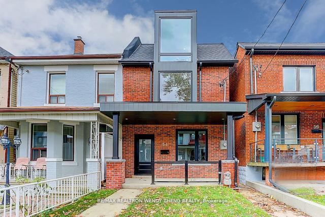 54 Montrose Ave, House semidetached with 3 bedrooms, 4 bathrooms and 2 parking in Toronto ON | Image 1