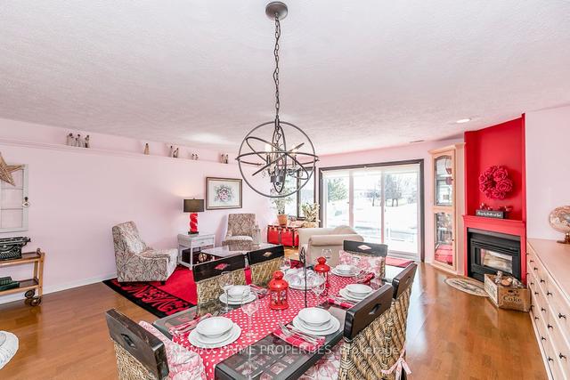 201 - 585 Atherley Rd, Condo with 2 bedrooms, 2 bathrooms and 1 parking in Orillia ON | Image 3
