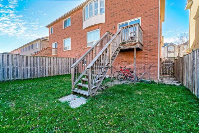 167 Gail Parks Cres, House semidetached with 3 bedrooms, 3 bathrooms and 4 parking in Newmarket ON | Image 30