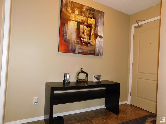302 - 5951 165 Ave Nw, Condo with 2 bedrooms, 2 bathrooms and null parking in Edmonton AB | Image 2