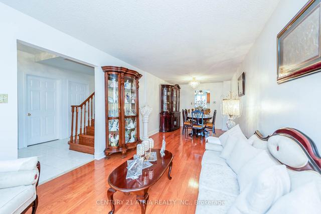 30 Houndtrail Dr, House detached with 4 bedrooms, 4 bathrooms and 6 parking in Toronto ON | Image 39