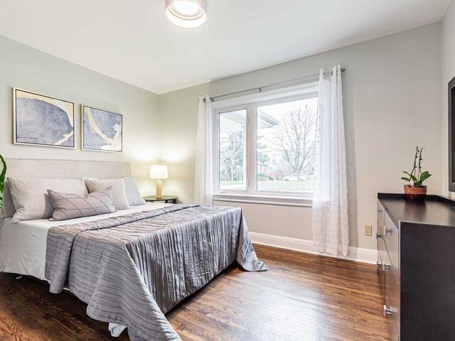 31 Midland Ave, House detached with 3 bedrooms, 2 bathrooms and 3 parking in Toronto ON | Image 10