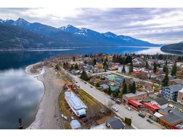 311 Front St, House detached with 3 bedrooms, 2 bathrooms and 4 parking in Kaslo BC | Image 81