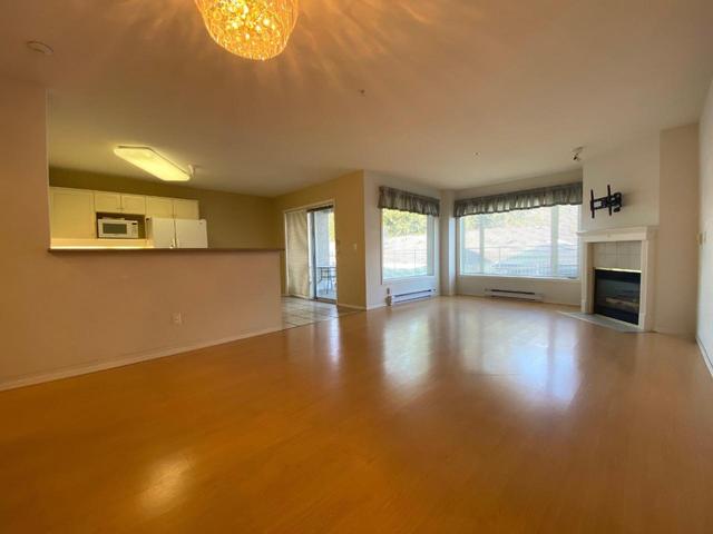 105 - 38 High Street, Condo with 2 bedrooms, 2 bathrooms and 1 parking in Nelson BC | Image 13