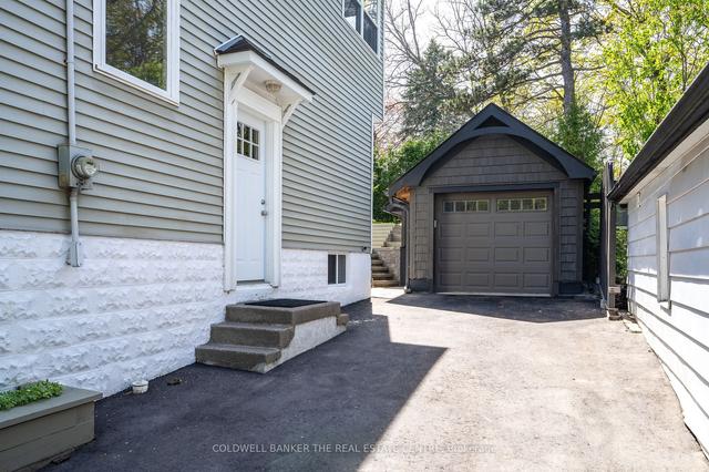 120 Gurnett St, House detached with 5 bedrooms, 2 bathrooms and 6 parking in Aurora ON | Image 15