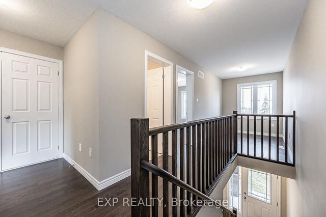 10 Lee St, House semidetached with 3 bedrooms, 4 bathrooms and 2 parking in Guelph ON | Image 5