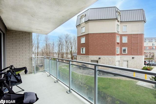 309 - 58 Lakeside Terr, House attached with 2 bedrooms, 2 bathrooms and 1 parking in Barrie ON | Image 7