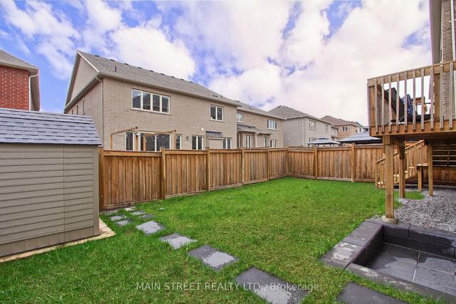 10 Mondial Cres, House detached with 4 bedrooms, 5 bathrooms and 6 parking in East Gwillimbury ON | Image 32