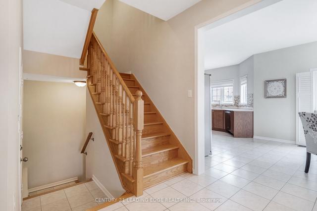 146 Ken Laushway Ave, House semidetached with 3 bedrooms, 3 bathrooms and 3 parking in Whitchurch Stouffville ON | Image 9