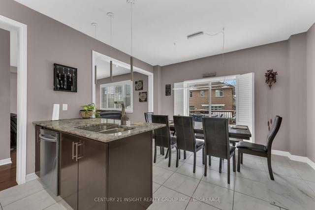 211 Vinton Rd, House detached with 4 bedrooms, 4 bathrooms and 4 parking in Hamilton ON | Image 3