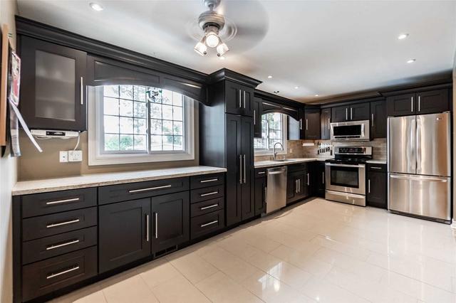 6089 Starfield Cres, House detached with 3 bedrooms, 4 bathrooms and 6 parking in Mississauga ON | Image 9