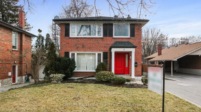 19 Moncrieff Dr, House detached with 3 bedrooms, 3 bathrooms and 4 parking in Toronto ON | Image 1