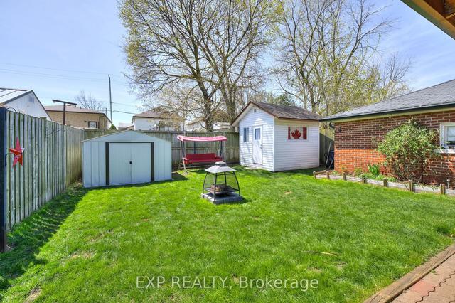 125 Elmwood Ave, House detached with 3 bedrooms, 2 bathrooms and 5 parking in Cambridge ON | Image 22