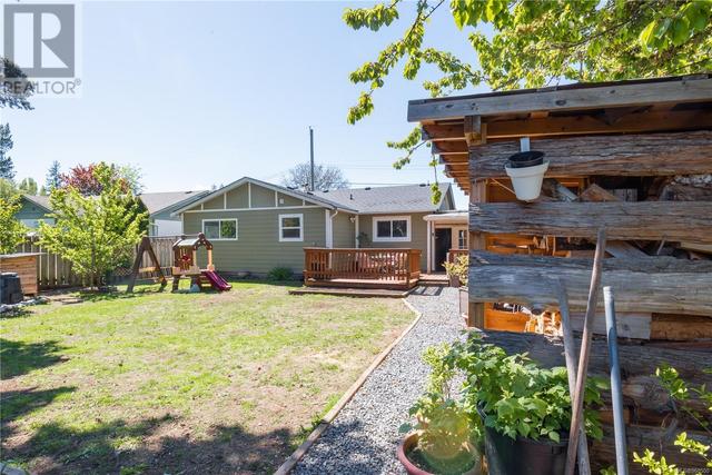 340 Day Rd, House detached with 2 bedrooms, 2 bathrooms and 4 parking in Duncan BC | Image 30