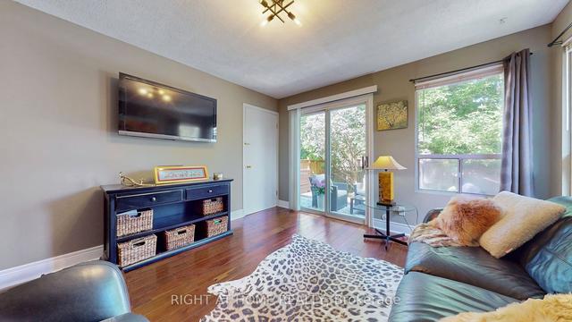 121 Frankdale Ave, House detached with 3 bedrooms, 2 bathrooms and 2 parking in Toronto ON | Image 29