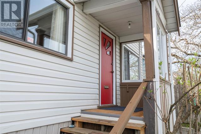 609 Prideaux St, House detached with 2 bedrooms, 1 bathrooms and 3 parking in Nanaimo BC | Image 3