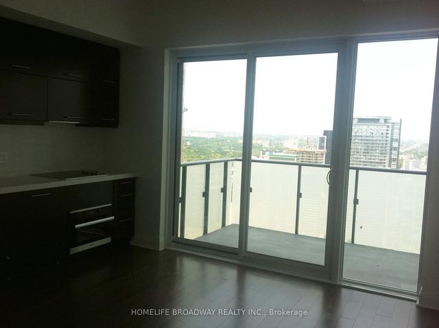 4408 - 65 St Mary St, Condo with 0 bedrooms, 1 bathrooms and 0 parking in Toronto ON | Image 3
