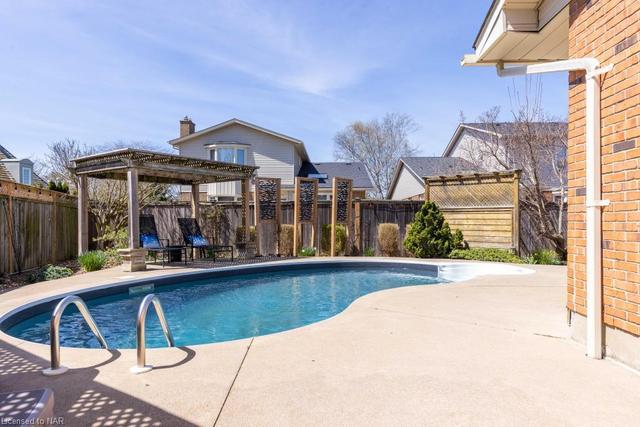 42 Cheritan Court, House detached with 5 bedrooms, 3 bathrooms and 4 parking in St. Catharines ON | Image 34