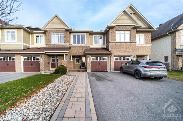 865 Ashenvale Way, Townhouse with 3 bedrooms, 3 bathrooms and 3 parking in Ottawa ON | Image 1