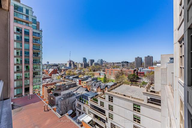 1002 - 68 Yorkville Ave, Condo with 2 bedrooms, 3 bathrooms and 2 parking in Toronto ON | Image 31