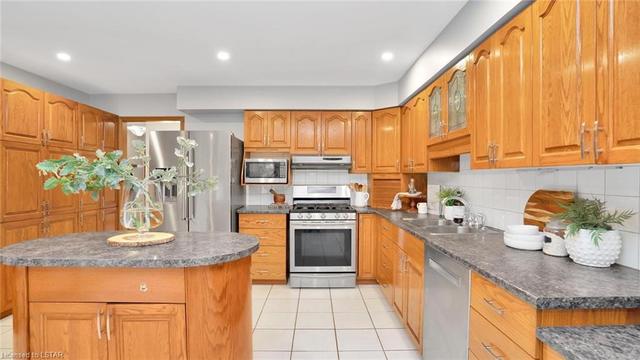 1155 Pond View Rd, House detached with 4 bedrooms, 3 bathrooms and 6 parking in London ON | Image 4