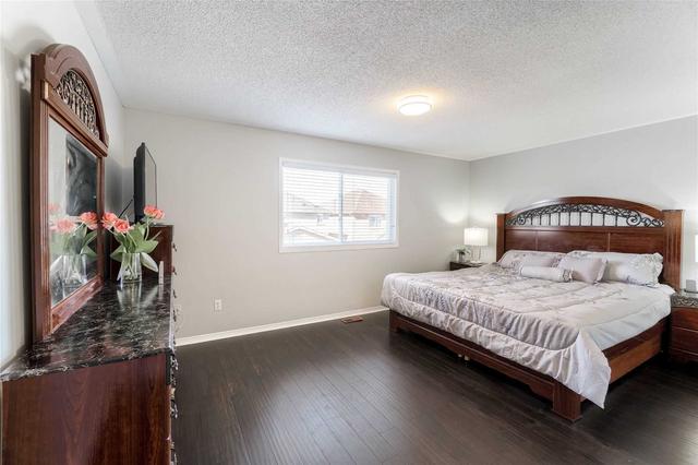 15 Sand Cherry Cres, House semidetached with 4 bedrooms, 3 bathrooms and 3 parking in Brampton ON | Image 15