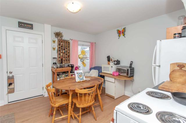 148 - 148 Ordnance St, House semidetached with 4 bedrooms, 2 bathrooms and 2 parking in Kingston ON | Image 13