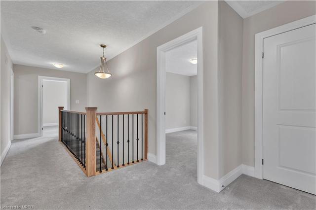 260 Woodbine Ave Ave, House detached with 5 bedrooms, 2 bathrooms and 5 parking in Kitchener ON | Image 18
