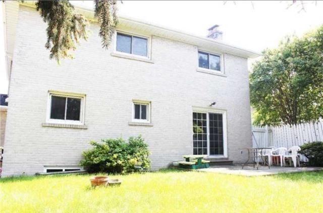 17 Sandbourne Cres, House detached with 4 bedrooms, 3 bathrooms and 4 parking in Toronto ON | Image 5